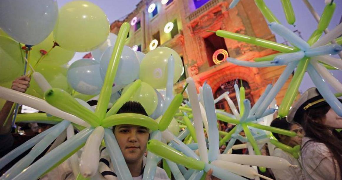 مسيرة "طلع البدر علينا" في ذكرى المولد النبوي ببيروت