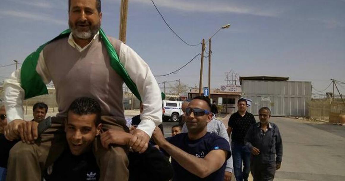 الاحتلال يفرج عن الأسير خليل العباسي من بلدة سلوان