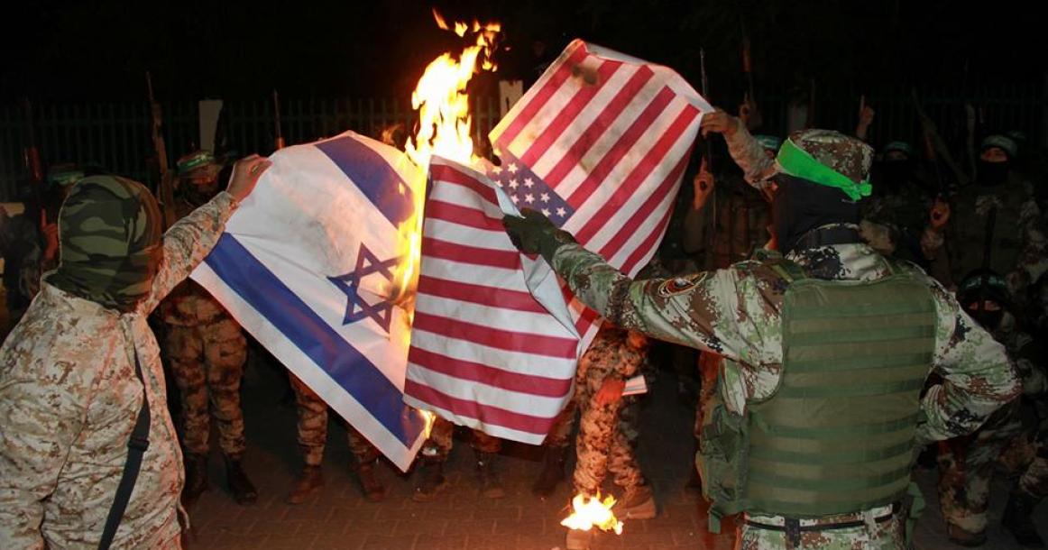 عرض عسكري للقسام شرق غزة بذكرى الانطلاقة