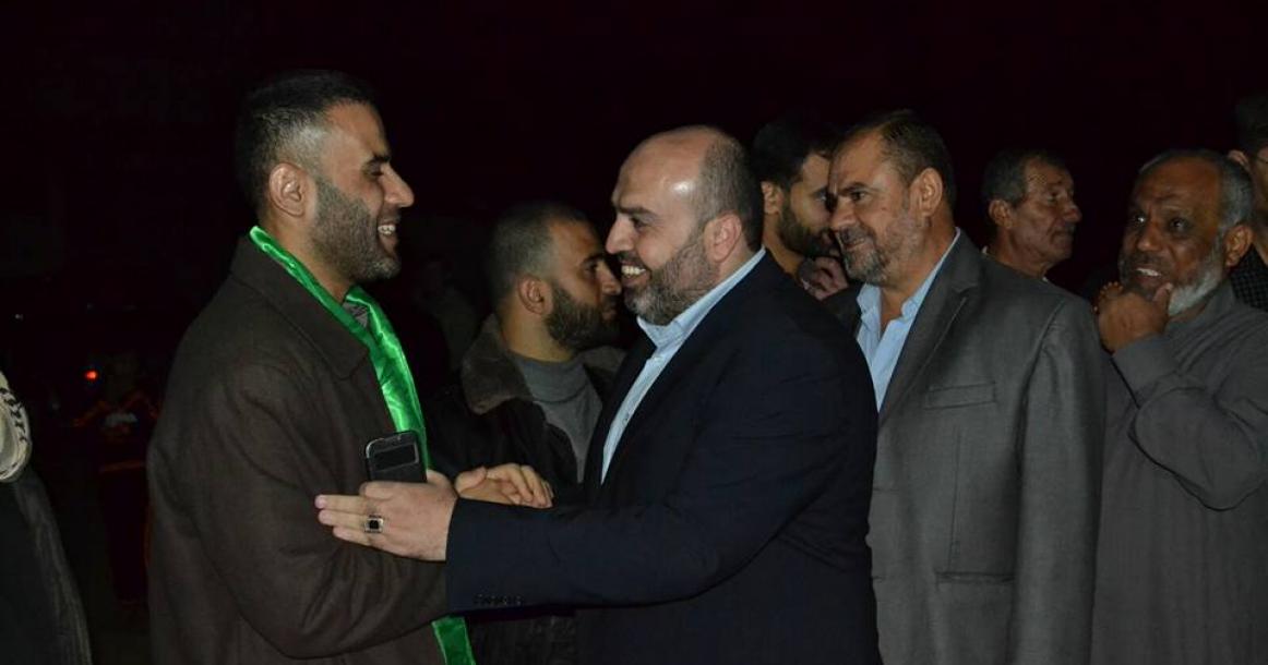 صور: حماس تزور المحرر "السباح" بالنصيرات
