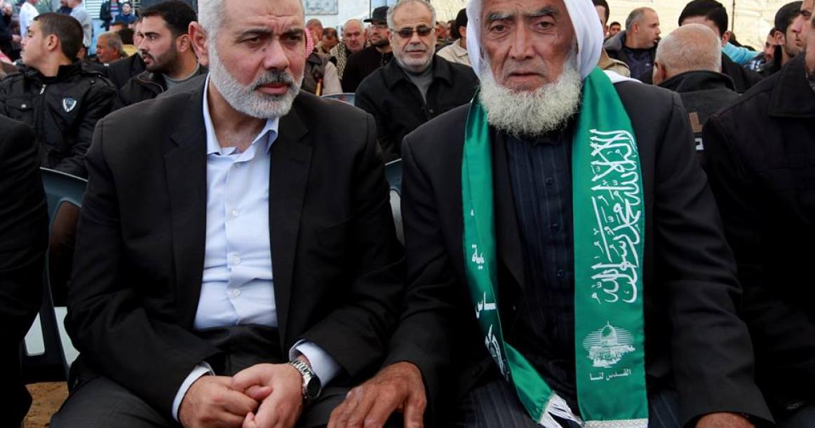مشاركة هنية في تشييع الشهيد "محمود الأغا"