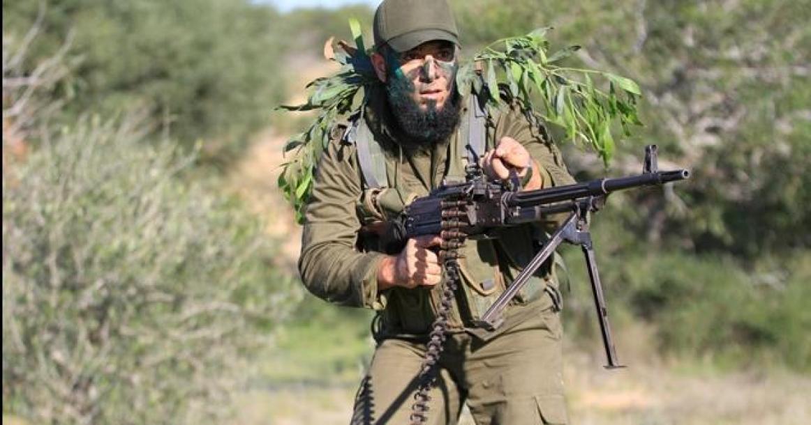 مناورة بالذخيرة لأفراد دورة قادة السرايا في الداخلية
