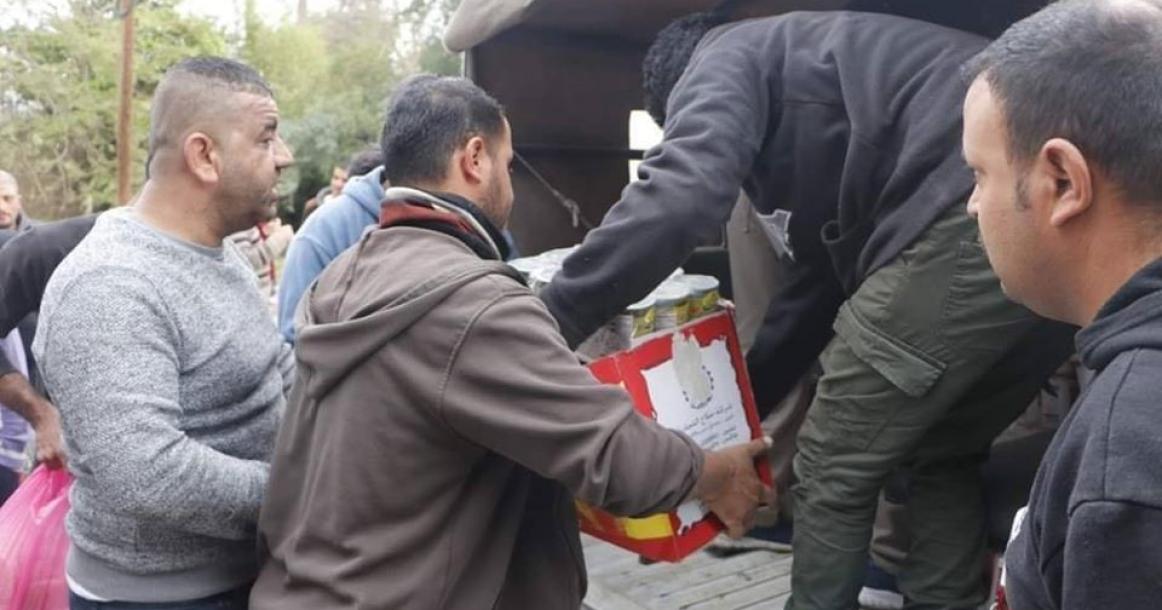 تجهيز طرود غذائية بالأغوار استعداداً لإرسالها إلى بيت لحم
