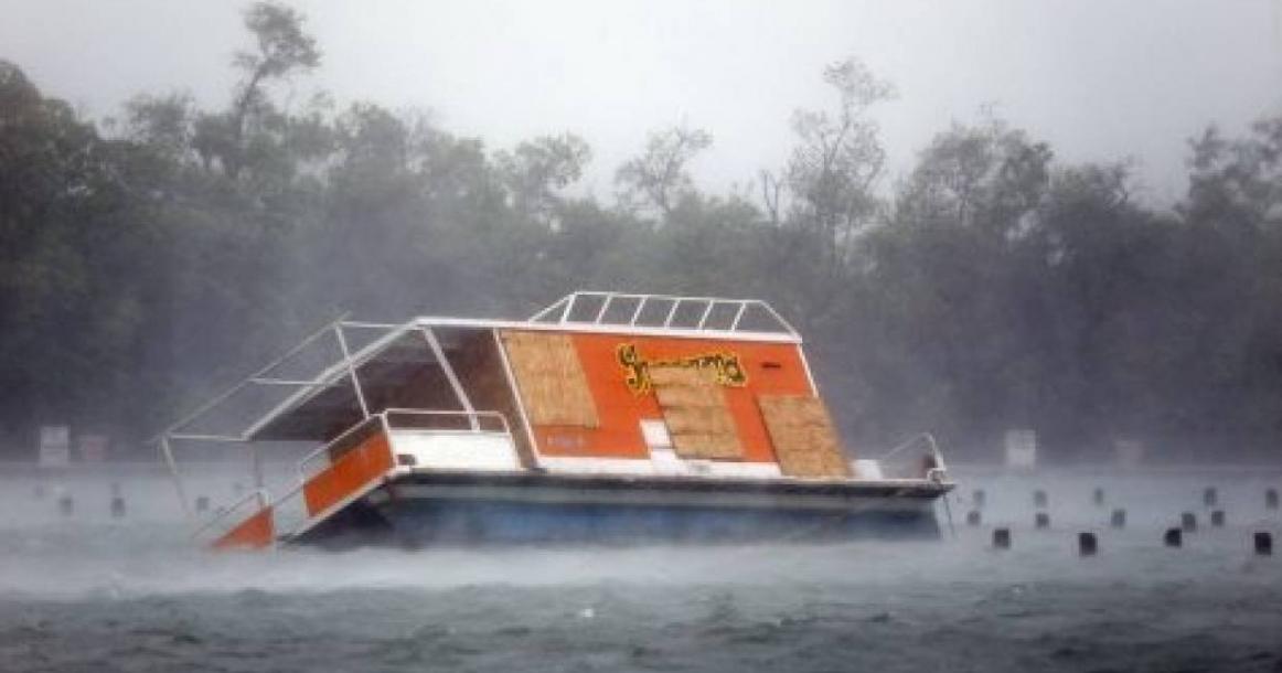 إعصار إيرما يواصل دمار فلوريدا