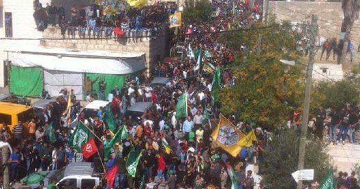 صور: تشييع جثمان الشهيد "محمود غنيمات" بالخليل