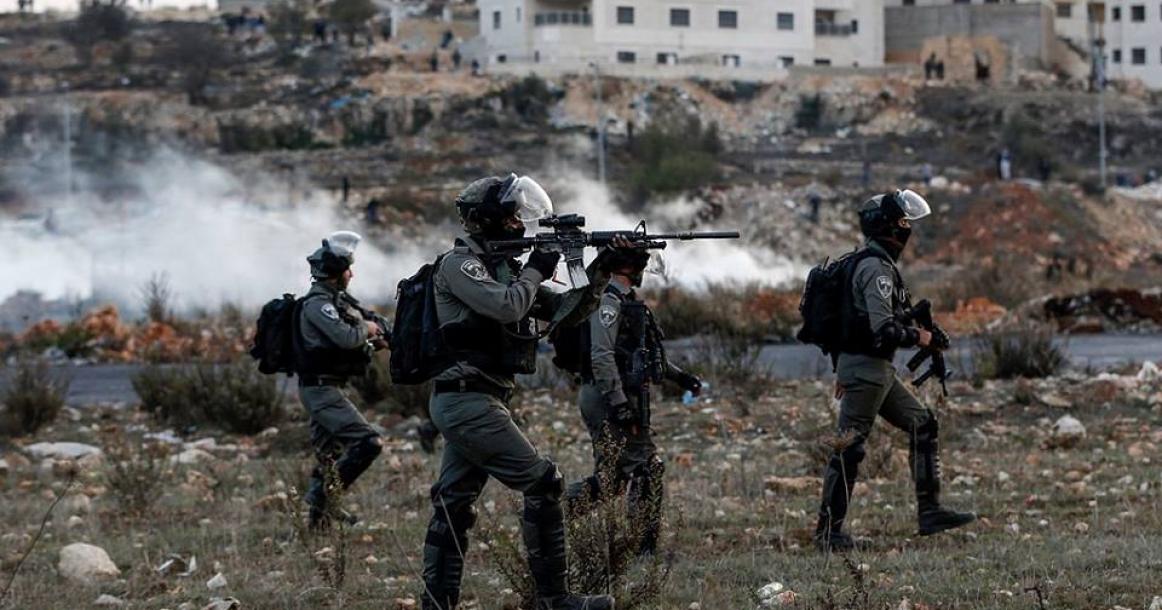 مواجهات مع الاحتلال قرب حاجز بيت إيل شمال رام الله