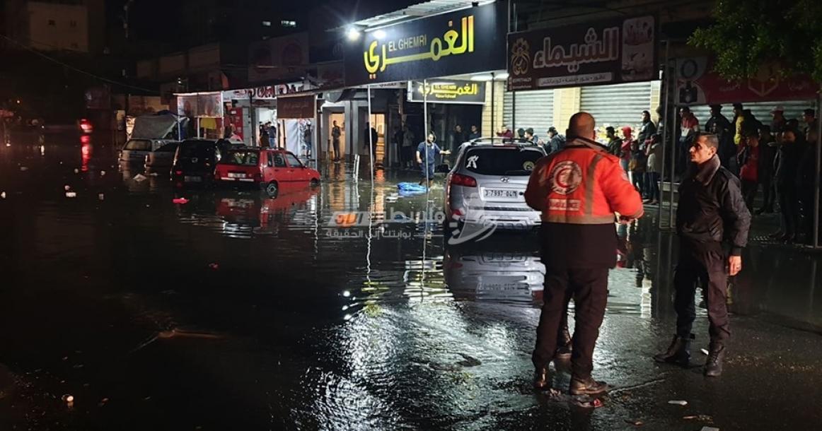 غرق حي الرمال غرب غزة بفعل المنخفض