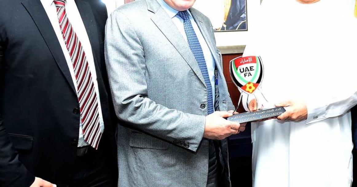 رئيس نادي هلال القدس باسم أبو عصب في زيارة للاتحاد الإماراتي