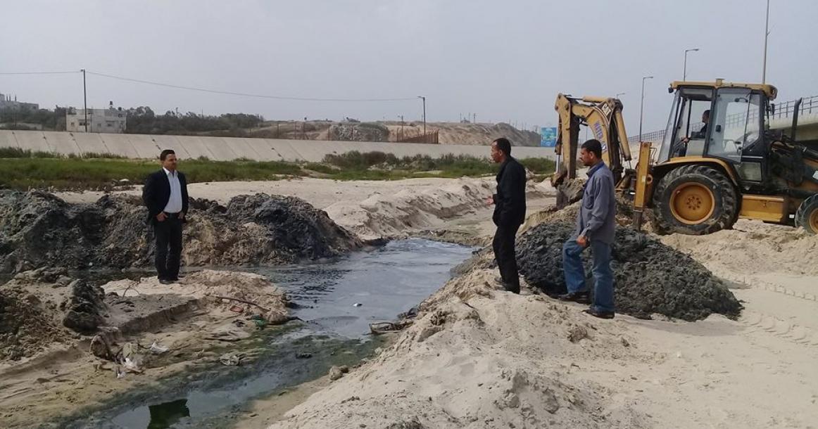 بلدية النصيرات تبدأ بحملة مكافحة البعوض