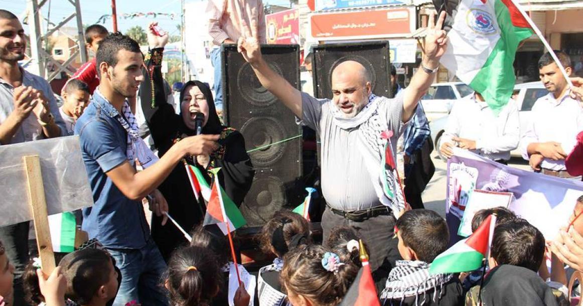 صور: تنظيم رياض الأطفال وقفة تضامنية مع انتفاضة القدس بدير البلح