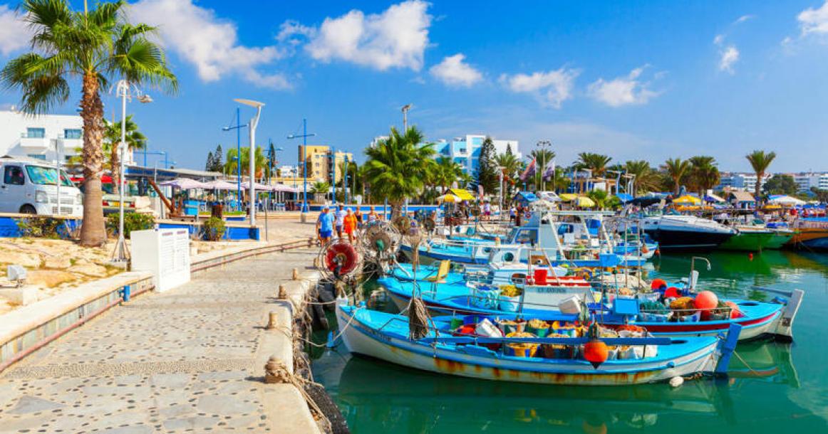 قرية "أيا نابا" في جزيرة قبرص