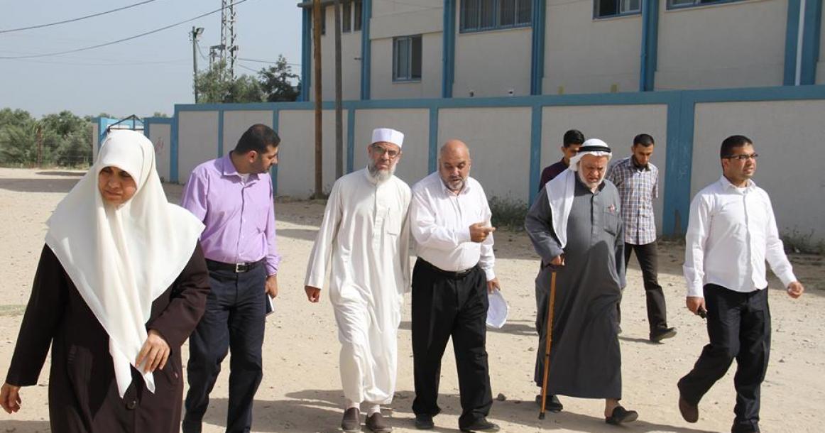 وفد من التشريعي يتفقد منطقة "أبو عمرة" شرق دير البلح