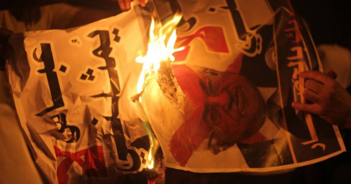 حماس تنظم وقفة احتجاجية ضد قرارات عباس بدير البلح