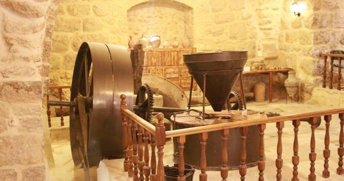 معصرة شجرة الدر للزيتون في الخليل