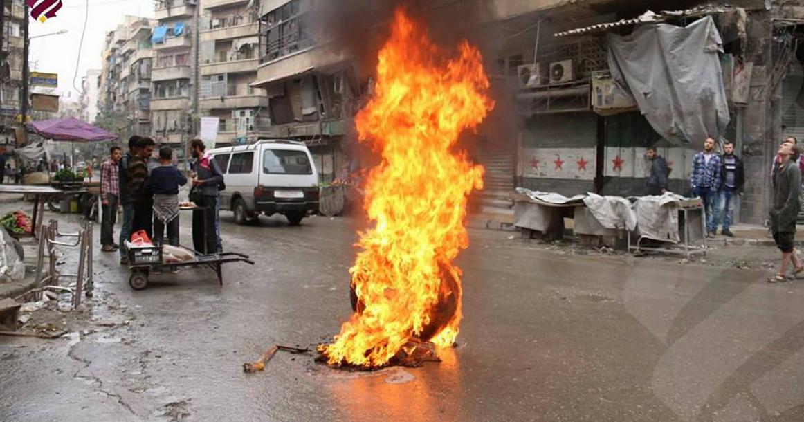 إحراق الدواليب في "حلب" استعداداً لمعركة التحرير