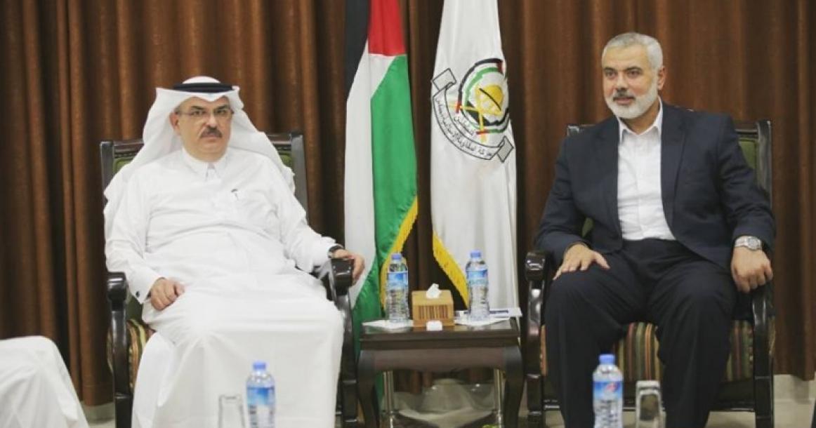 صور: هنية يستقبل السفير القطري