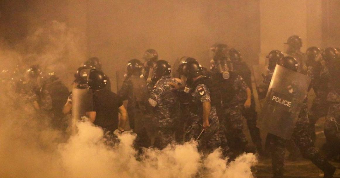 مواجهات بين قوات الأمن اللبناني والمتظاهرين ببيروت