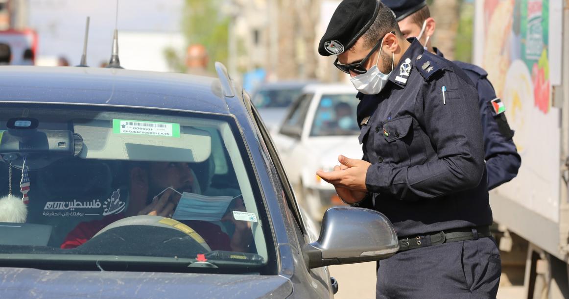 مرور الوسطى تشرع بمبادرة  (من أجل سلامتكم) لتوعية السائقين بتجهيز مركباتهم لفصل الشتاء