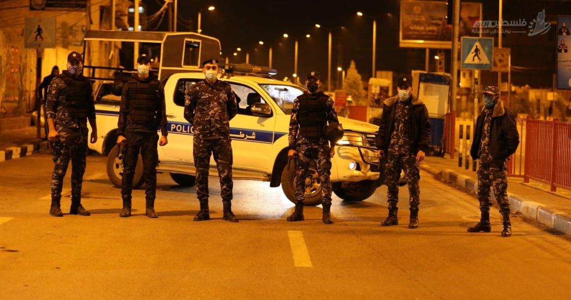 تطبيق حظر التجوال الليلي في غزة