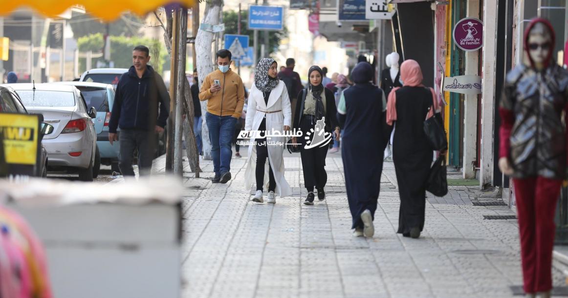 عودة الحياة الطبيعية لقطاع غزة بعد تخفيف الإجراءات الاحترازية لمواجهة "كورونا"