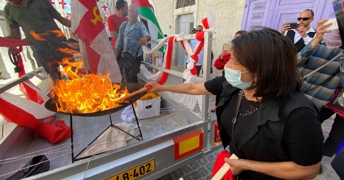 الطوائف المسيحية الشرقية تحتفل في سبت النور في مدينة بيت لحم