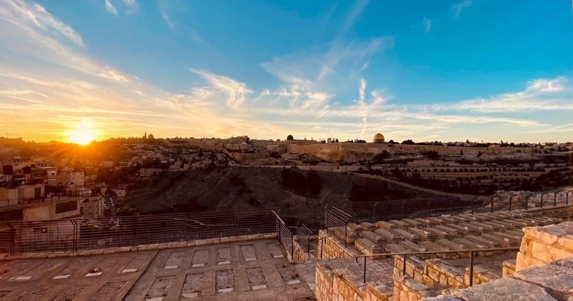 غروب الشمس من العاصمة الفلسطينية القدس