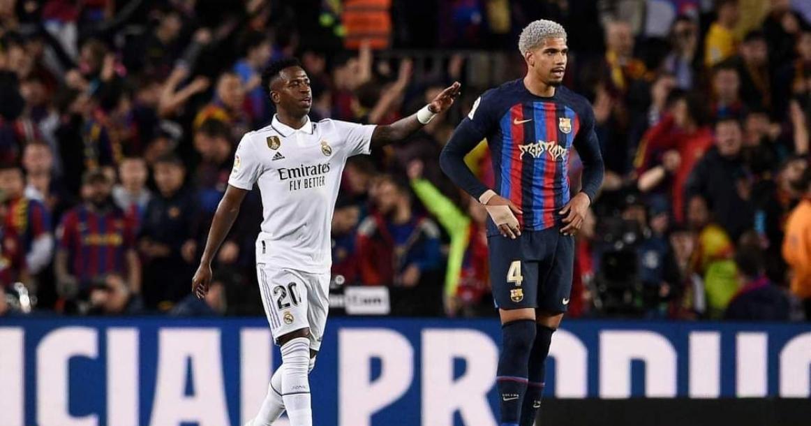 من مباراة برشلونة وريال مدريد بالدوري الإسباني