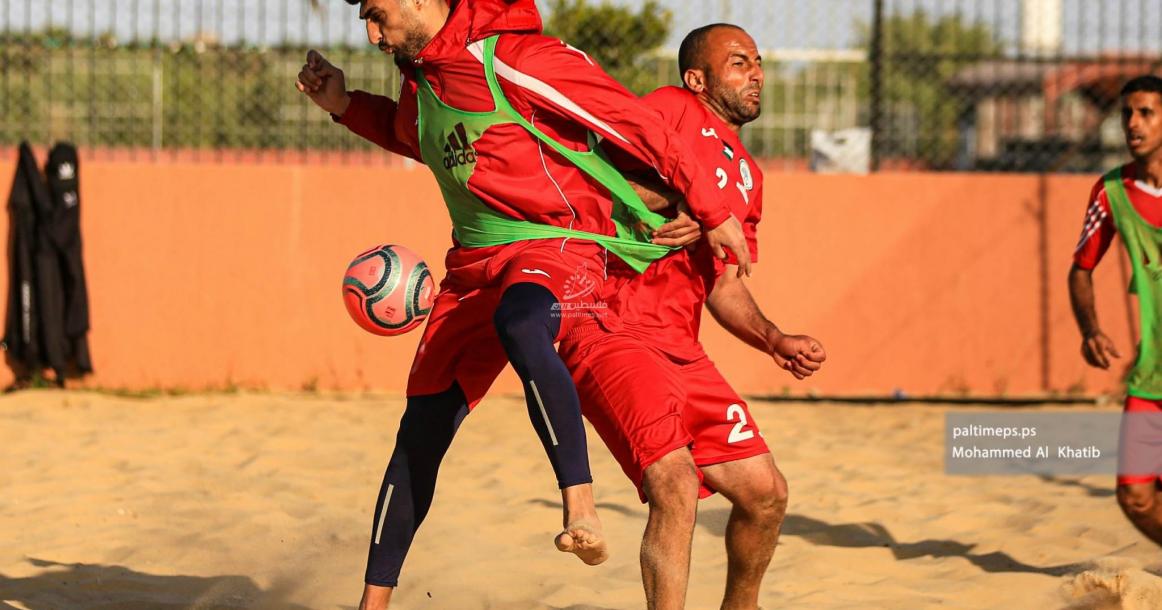 المنتخب الفلسطيني لكرة القدم الشاطئية يختتم تدريباته استعداداً لكأس العرب