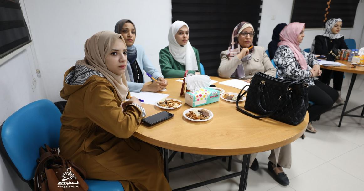 مركز تطوير الإعلام بجامعة بيرزيت بغزة ينظم ورشة عمل حول النظارات