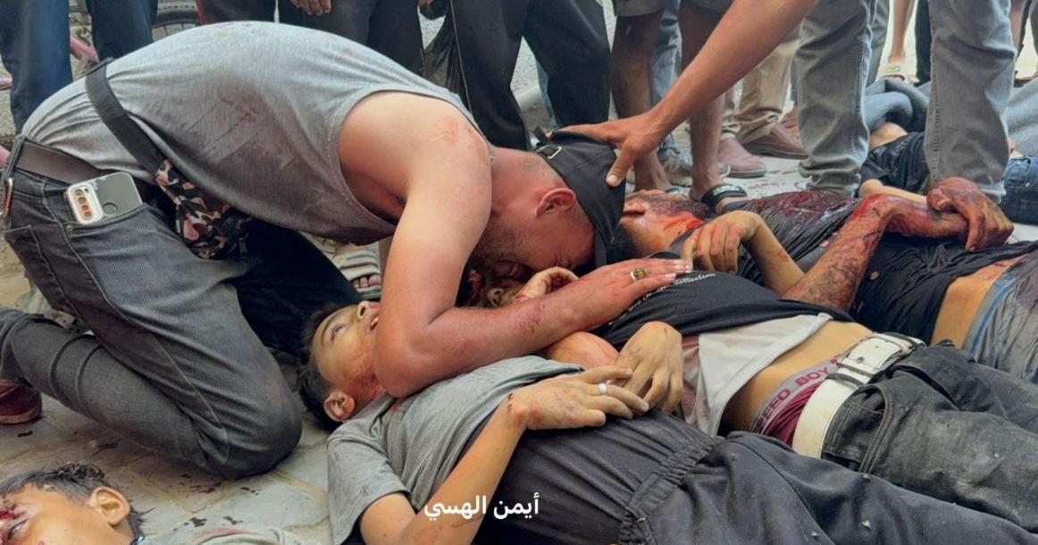 مجزرة مروعة ارتكبها الاحتلال في مخيم الشاطئ غرب مدينة غزة