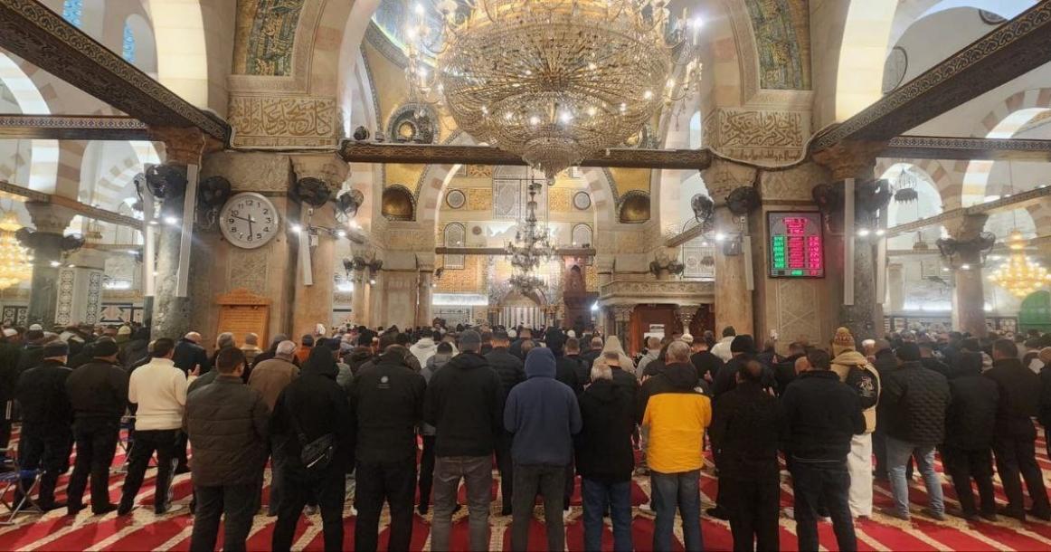 صلاة فجر اليوم في المسجد الأقصى المبارك