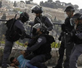 الاحتلال يعتدي على شاب ويعتقله في القدس