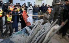 عشرات القتلى والجرحى جراء تفجيرَين في باكستان