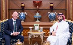 ولي العهد السعودي ورئيس الفيفا