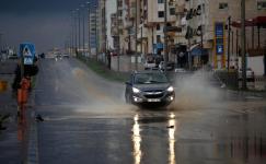 راصد يكشف موعد عودة الأمطار والمنخفضات الجوية في فلسطين