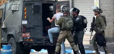 صورة من الارشيف