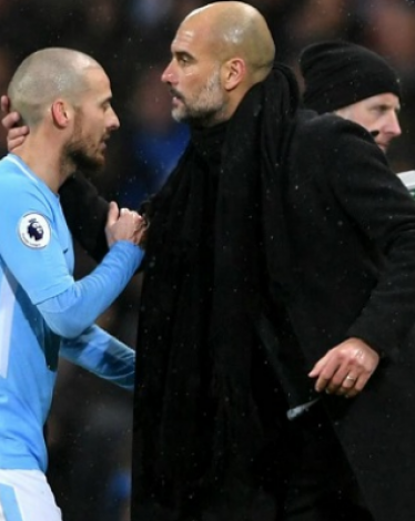 122-125744-guardiola-david-silva-legend_700x400