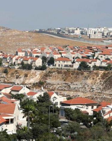 113-150415-settlements-bethlehem-settlers-seige_700x400