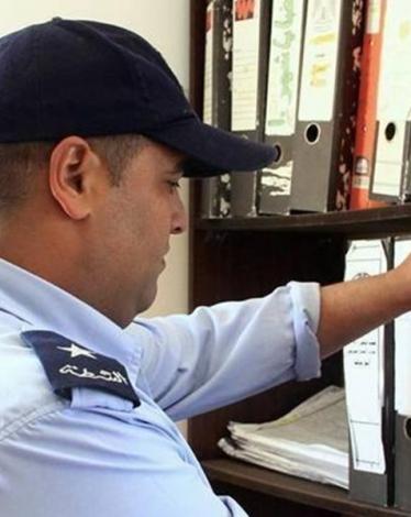 نفَّذت دائرة العلاقات العامة في الشرطة الفلسطينية بمحافظة خان يونس جنوب قطاع غزة 366 مهمةً ونشاطاً خلال الربع الأول من عام 2017 الجاري.  وتنوعت المهام المُنفَذة بين قضايا مالية، وقضايا مُحولة من النيابة، وزيارات مختلفة، ونشاطات عامة، وغيرها.  وأظهر تقرير 