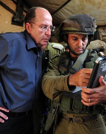 يعالون يعلن ترشيح نفسه للانتخابات القادمة