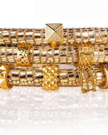 ارتداء المجوهرات لا يخلو من مخاطر صحية