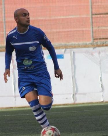 اللاعب حسام أبو صالح
