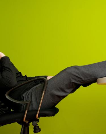 11 سبباً تجعلك مُرهقاً.. فتجنبها