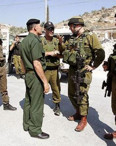 أمن الضفة يعيد جنديين دخلا قرية عنبتا عن طريق الخطأ