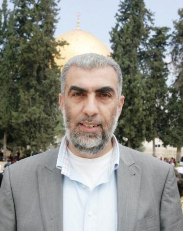 الاحتلال يجدد إبعاد 