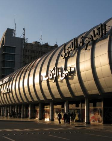 منع عراقيين من مغادرة مطار القاهرة إلى نيويورك