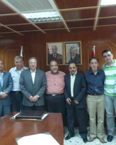 غرفة تجارة نابلس تبحث التعاون الثنائي مع ضريبة الأملاك