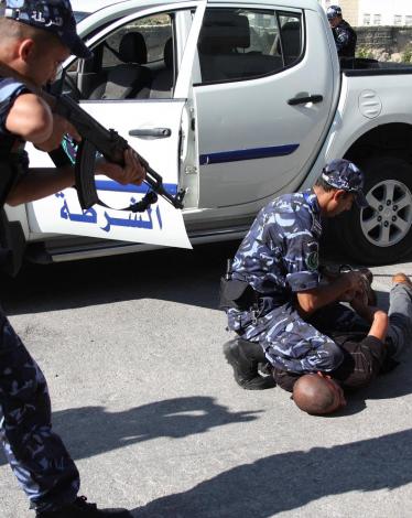 الشرطة توقف 13 شخصا إثر شجار عائلي بنحالين