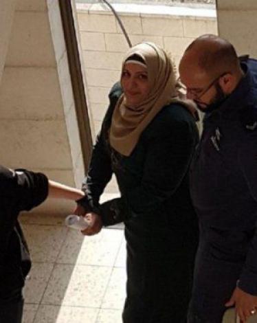  الأسيرة المقدسية الموقوفة فدوى نزيه كامل حمادة 