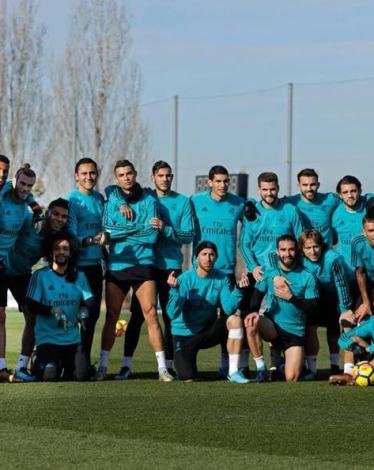 25593869_1583676645011270_6527742544159298570_n